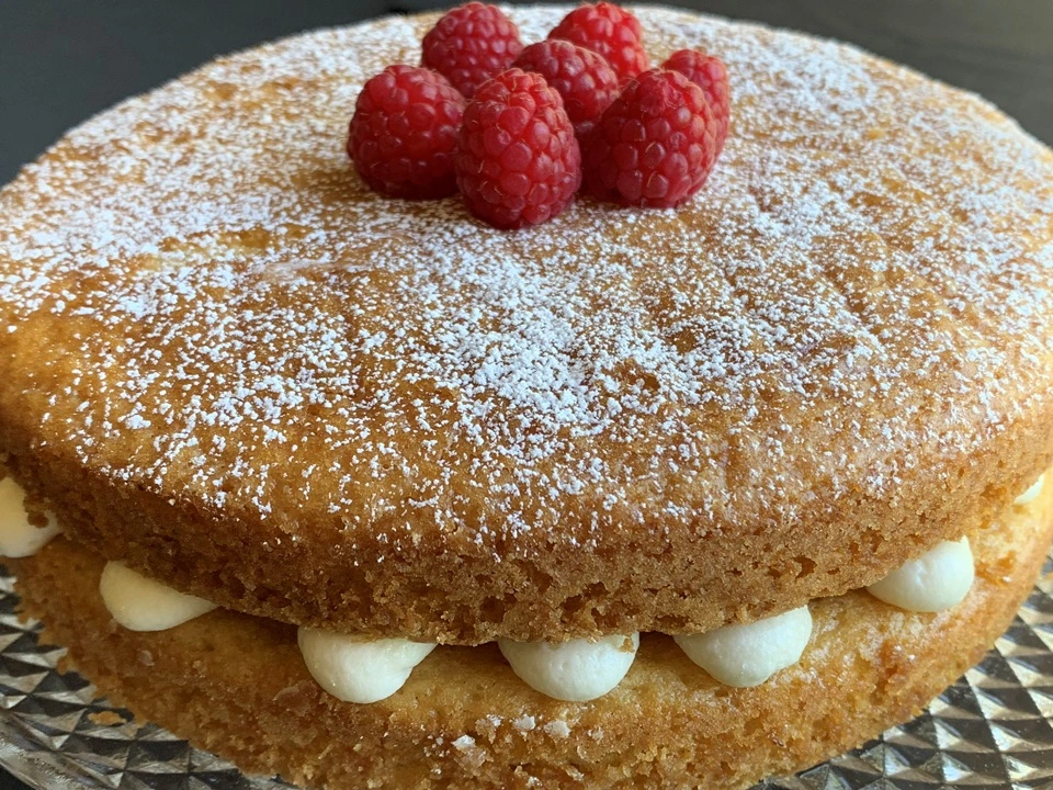 The Most Amazing Victoria Sponge Cake - Amy Treasure